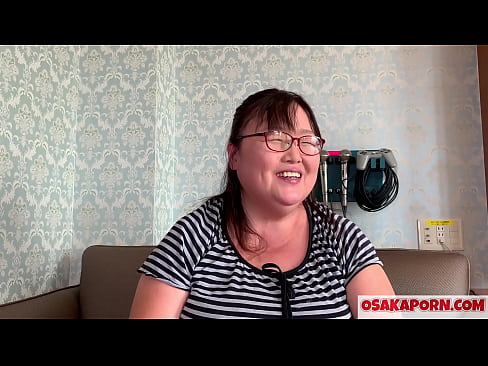 ❤️ Mama japoneză grasă își arată sânii uriași și se bucură de o jucărie sexuală. O mamă asiatică de 51 de ani vorbește despre experiența ei sexuală. Yukiko 1 OSAKAPORN milf grasă. ❤️  at ro.robosexshop.ru ❌️❤